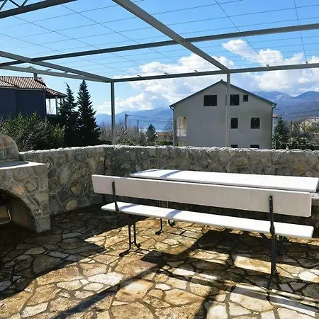 Rubesi Apartment *